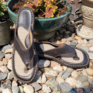 BORN LEATHER FLIP FLOPS - NEW - DARK BROWN LEATHER, SIZE 8